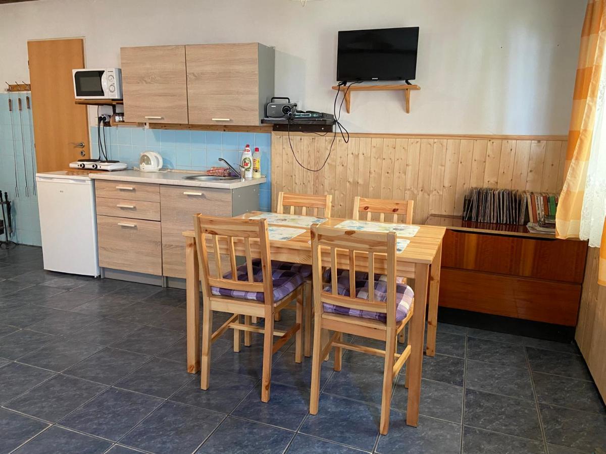 Apartman U Marusky Chribska Ngoại thất bức ảnh